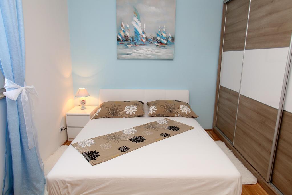 Apartment Marina Trogir Bagian luar foto